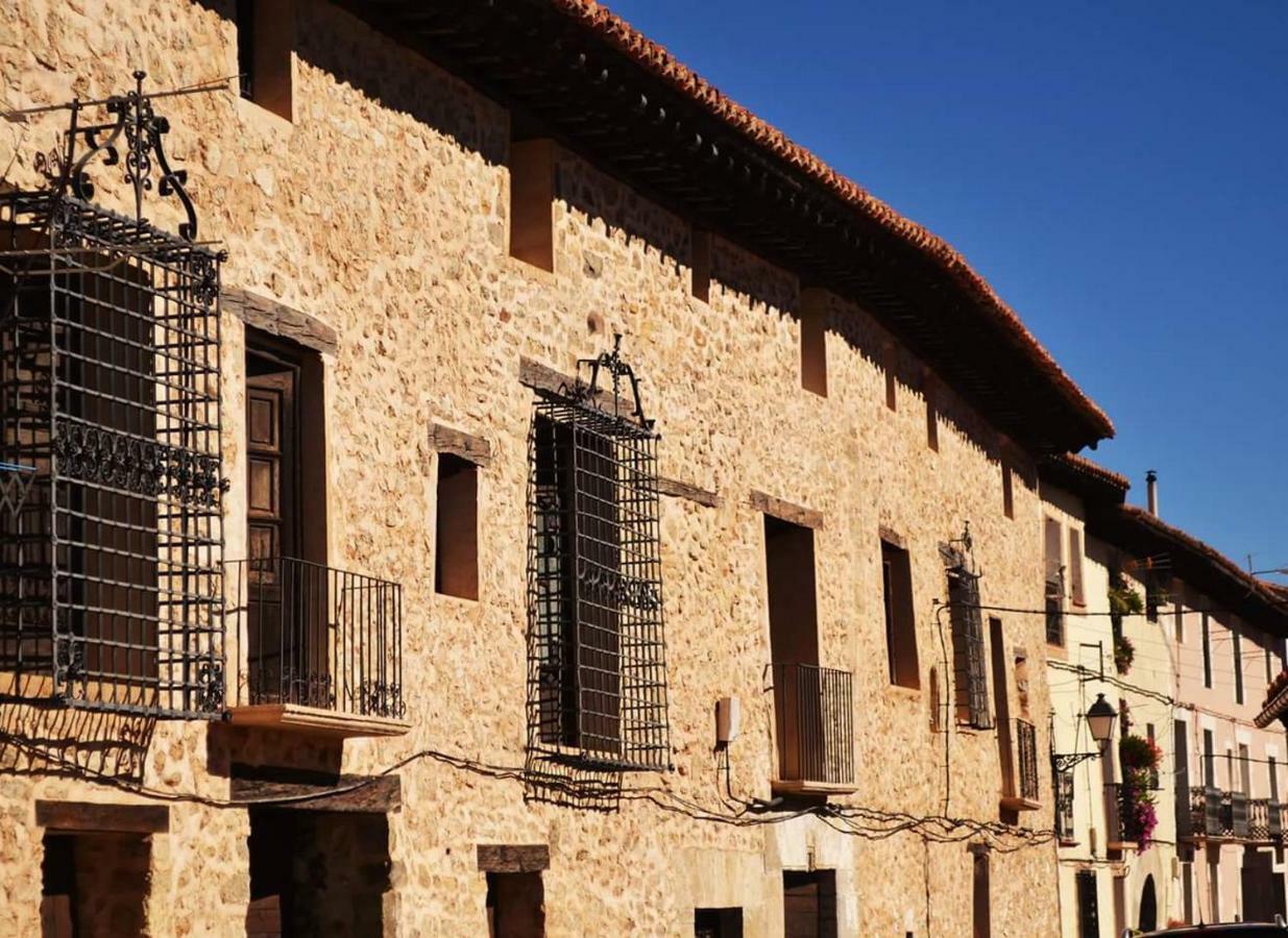 Hostal Restaurante San Millan Orihuela del Tremedal Exterior photo